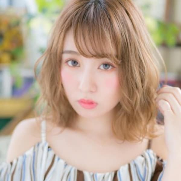 外国人風ハイライトくせ毛風エアリー小顔大人ボブ