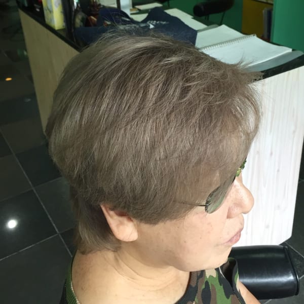 ショートヘアー