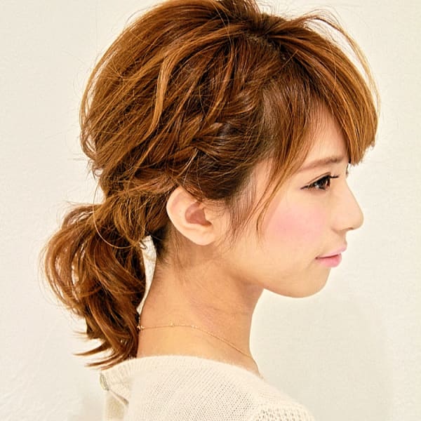 好感度アップ。編み込みポニーテール