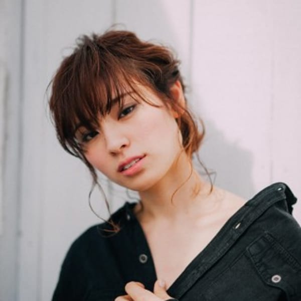 ミディアムシニヨン