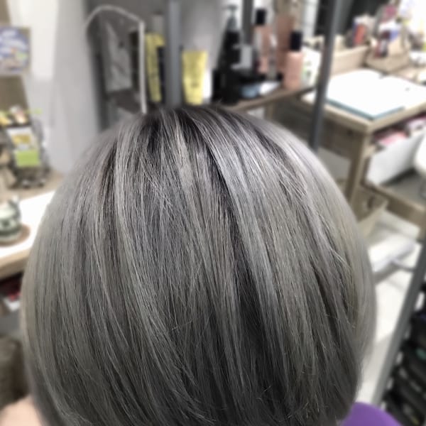 シルバーグレージュ