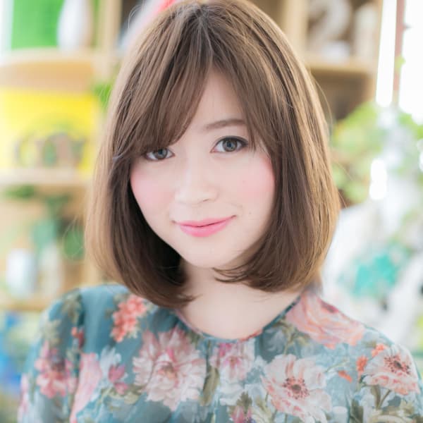 大人かわいい♪斜めバング色っぽワンカール