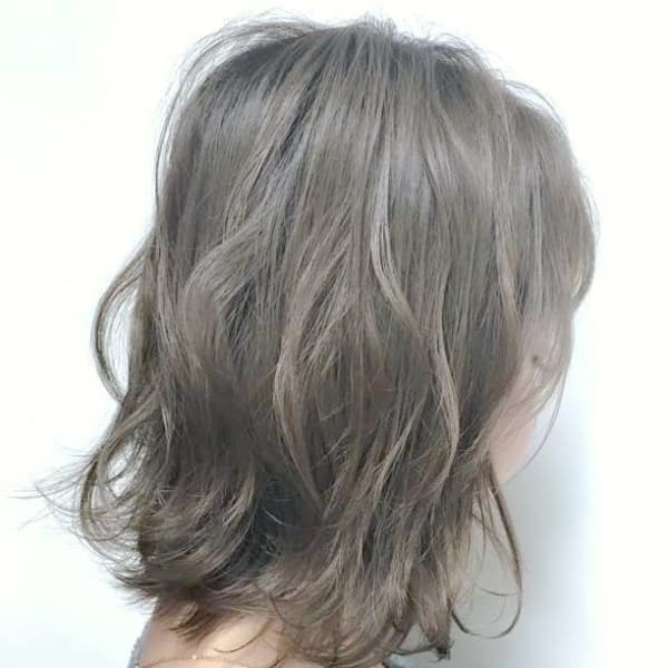 ひし形シルエット小顔ブルージュ前下がり外ハネボブ