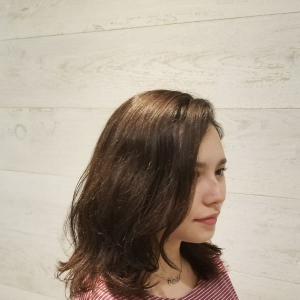 癖毛を活かした　カラーエステ　アフター　ミディアムスタイル|soiris