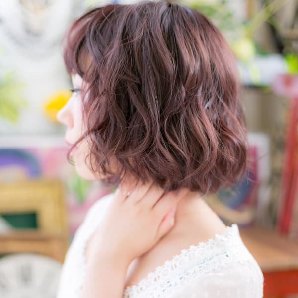 フェミニン小顔ミニボブ