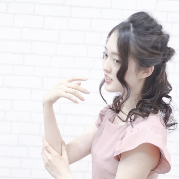 【Avalon橋本】ギブソンタックハーフアップ　［橋本駅近］