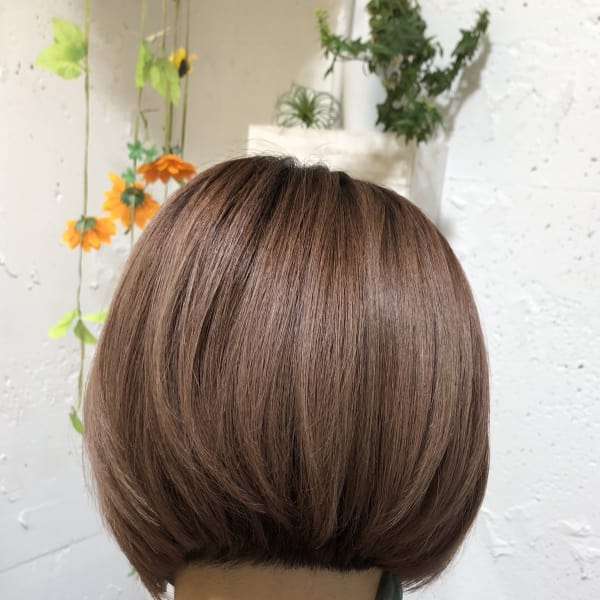 前下がりワンレングスボブ