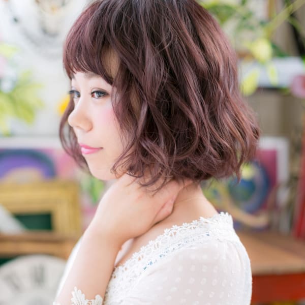 フェミニン小顔ミニボブ