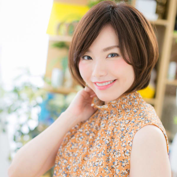 斜めバングで美人顔♪好感大人ボブ