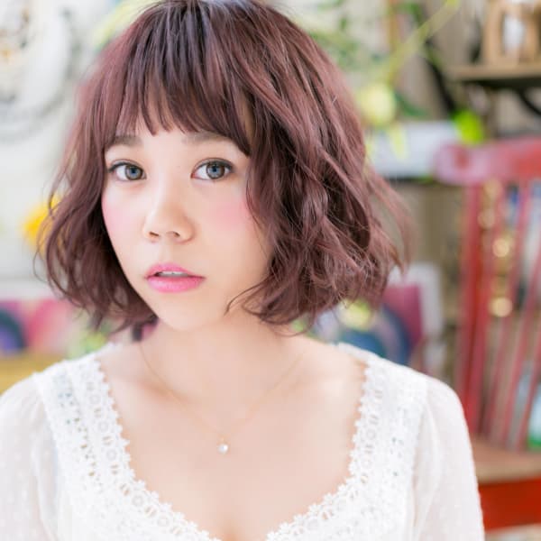 フェミニン小顔ミニボブ