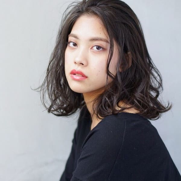 透明感のブルーバイオレットロブ