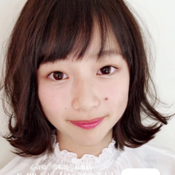 可愛さを残しつつ毛先の動きと質感で遊ぶ進化系ボブスタイル