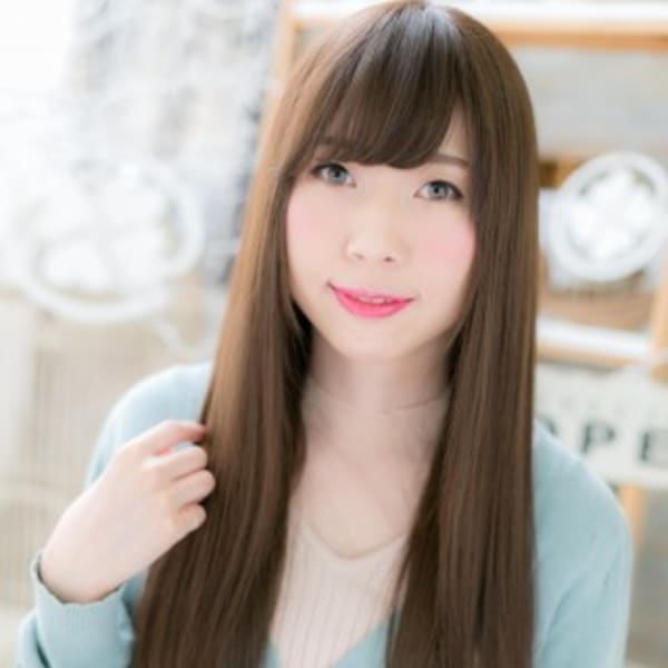 スーパーロングでつややか小顔ヘア