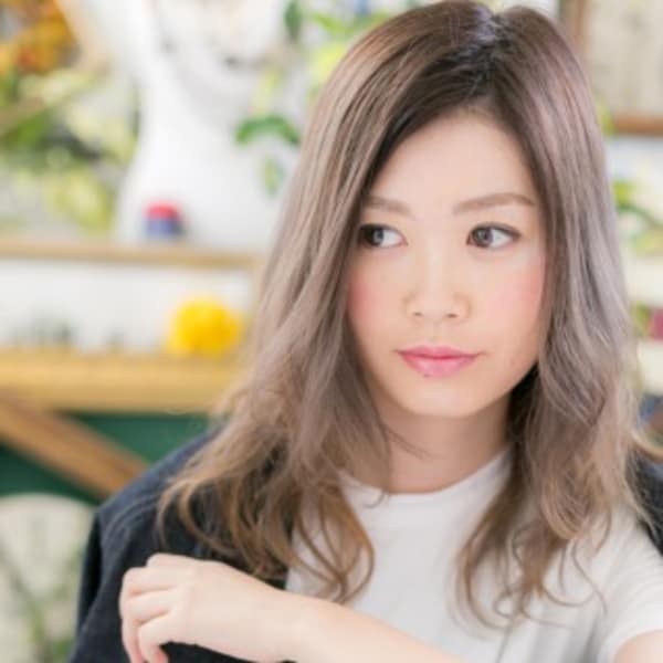 オシャレ感漂う外国人風グラデーションカラー