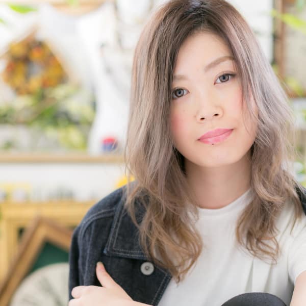 オシャレ感漂う外国人風グラデーションカラー