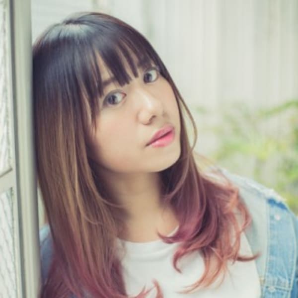 流行りの個性的グラデーションカラー