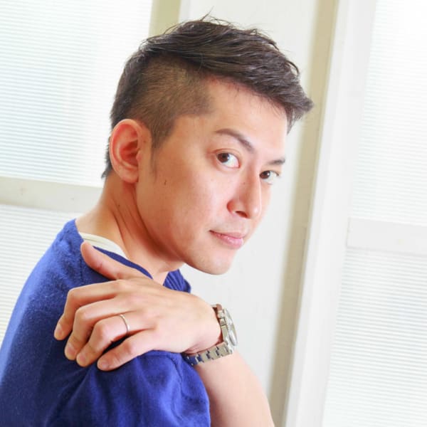 休日ゴルフ刈り上げスタイル