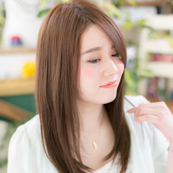 清潔感ある小顔ナチュラルストレート