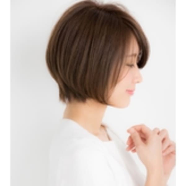【Euphoria銀座本店】大人の小顔前下がりショート