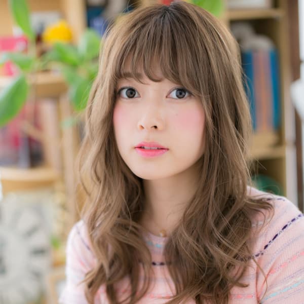 斜めバングでモテ系♪くせ毛風ウェーブ