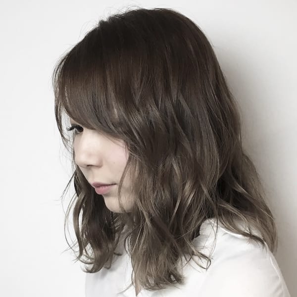 ミディアムレイヤー×波打ちウェーブ