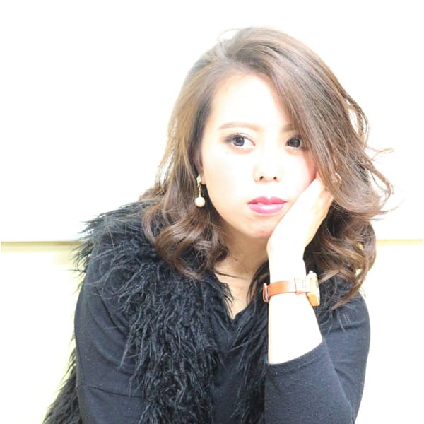 ジューシーな半生カールで色っぽく|美容室クラフト 旭店