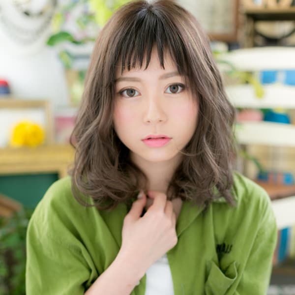 オン眉＆外国人風カール♪小顔ふわミディ