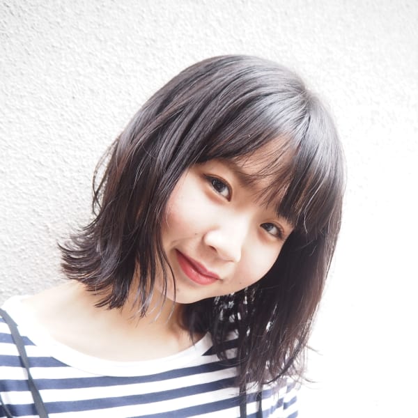 自然光で透明感UPの暗髪|HAIR MAKE BRANCHE