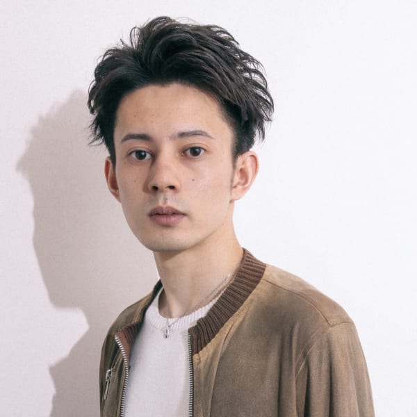ツーブロフェザーショート
