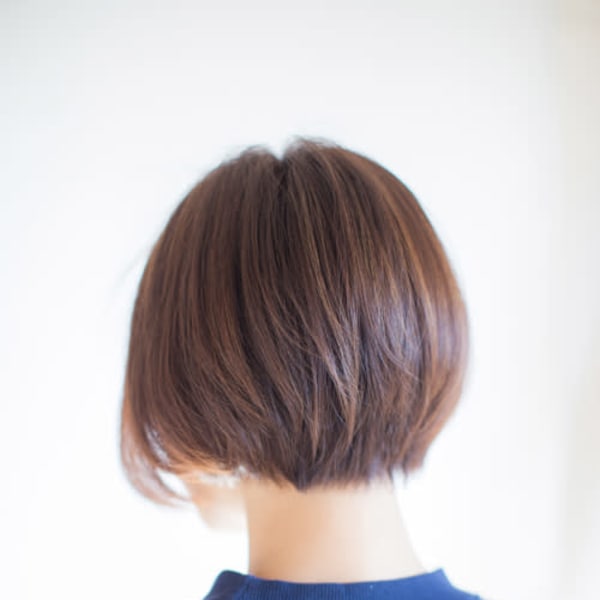 大人綺麗なくびれミディ ショートボブ
