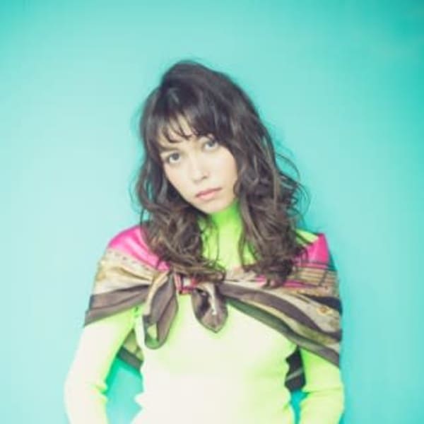 外国人風ウェーブロング