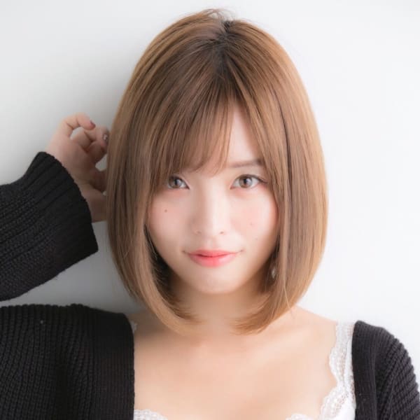 【Euphoria山村】ベージュカラーの王道の前下がりボブ