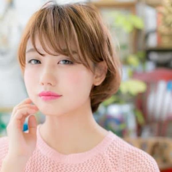 外国人風カラー☆くせ毛風耳かけショート