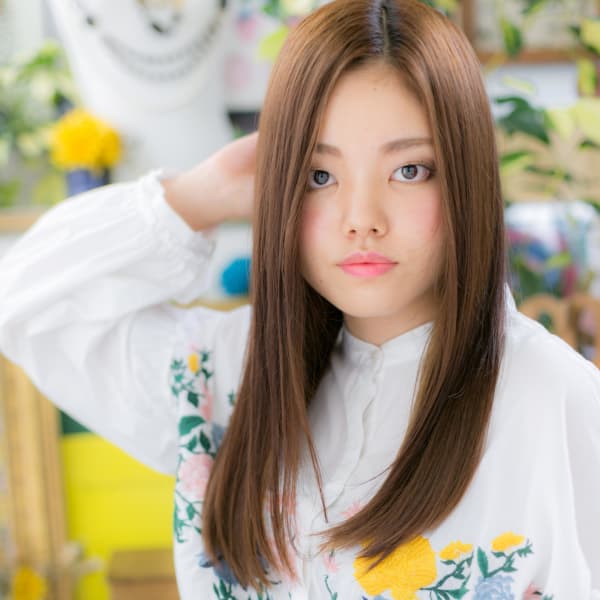 大人かわいい美人ストレート