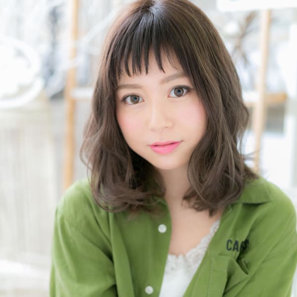 オン眉＆外国人風カール♪小顔ふわミディ ニュアンスカール