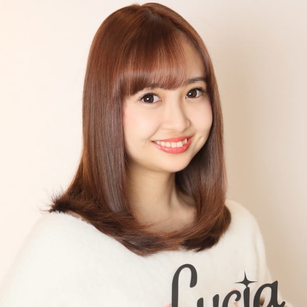内巻きミディアムストレート