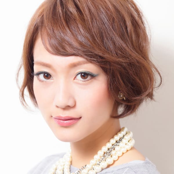 大人かわいい♪小顔エアリーショートボブ