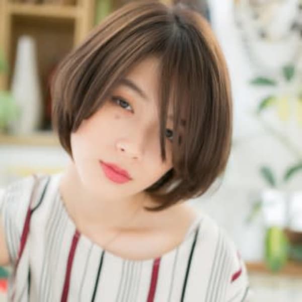 アシンメトリーで色っぽ大人ボブ クールボブ