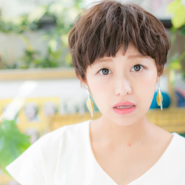 大人かわいい♪斜めバングのアシメショート ガーリーショート