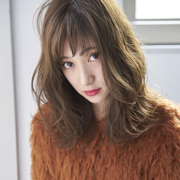 大人カジュアルなゆる波ウェーブ_ジグザグバング_モード|es 西梅田