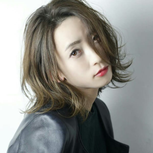 大人クールボブ_斜めバング_モード|es 西梅田