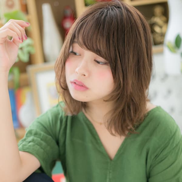 外ハネ×斜めバング◎アシンメトリーミディ シフォンウェーブ