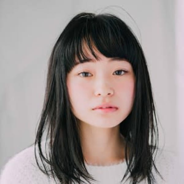 黒髪ストレート