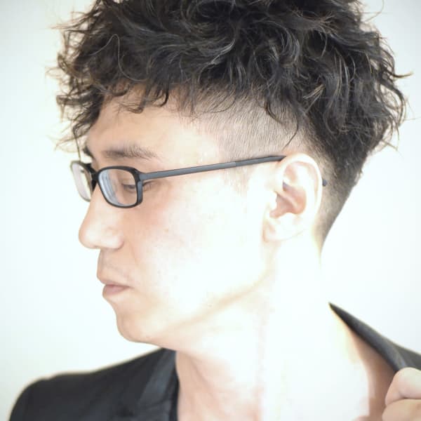 髪型 メンズ ショート ツーブロック くせ毛