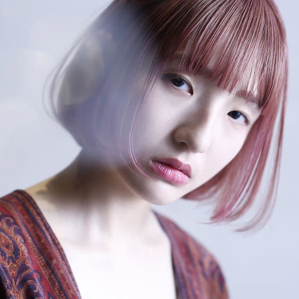 透明感ピンクカラー　ボブ　大須