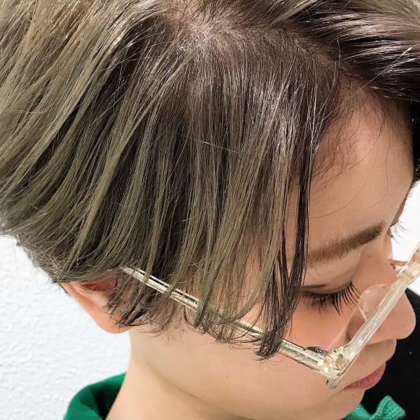 ブリーチとイルミナカラーで透明感MAX