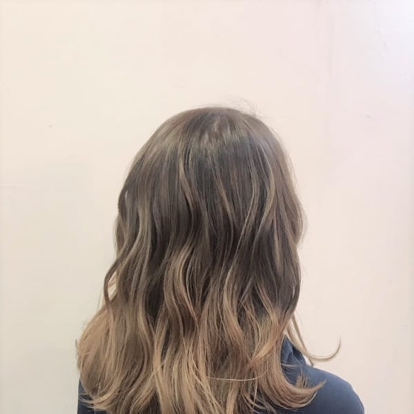 外国人風☆グラデーションカラー|Hair studio Olive 大阪ドーム前店
