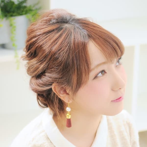 【ケアズ】 ヘアアレンジ