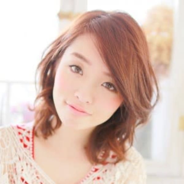 外はねゆるカールミディアムヘアー