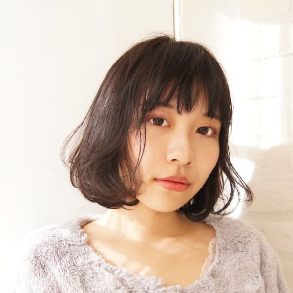 ナチュラル暗髪ボブ